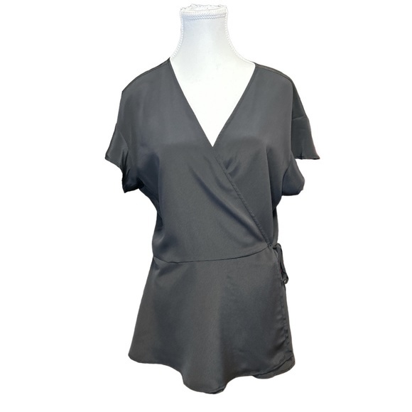 Modcloth Tops - ModCloth Black Short Sleeve Wrap Shirt